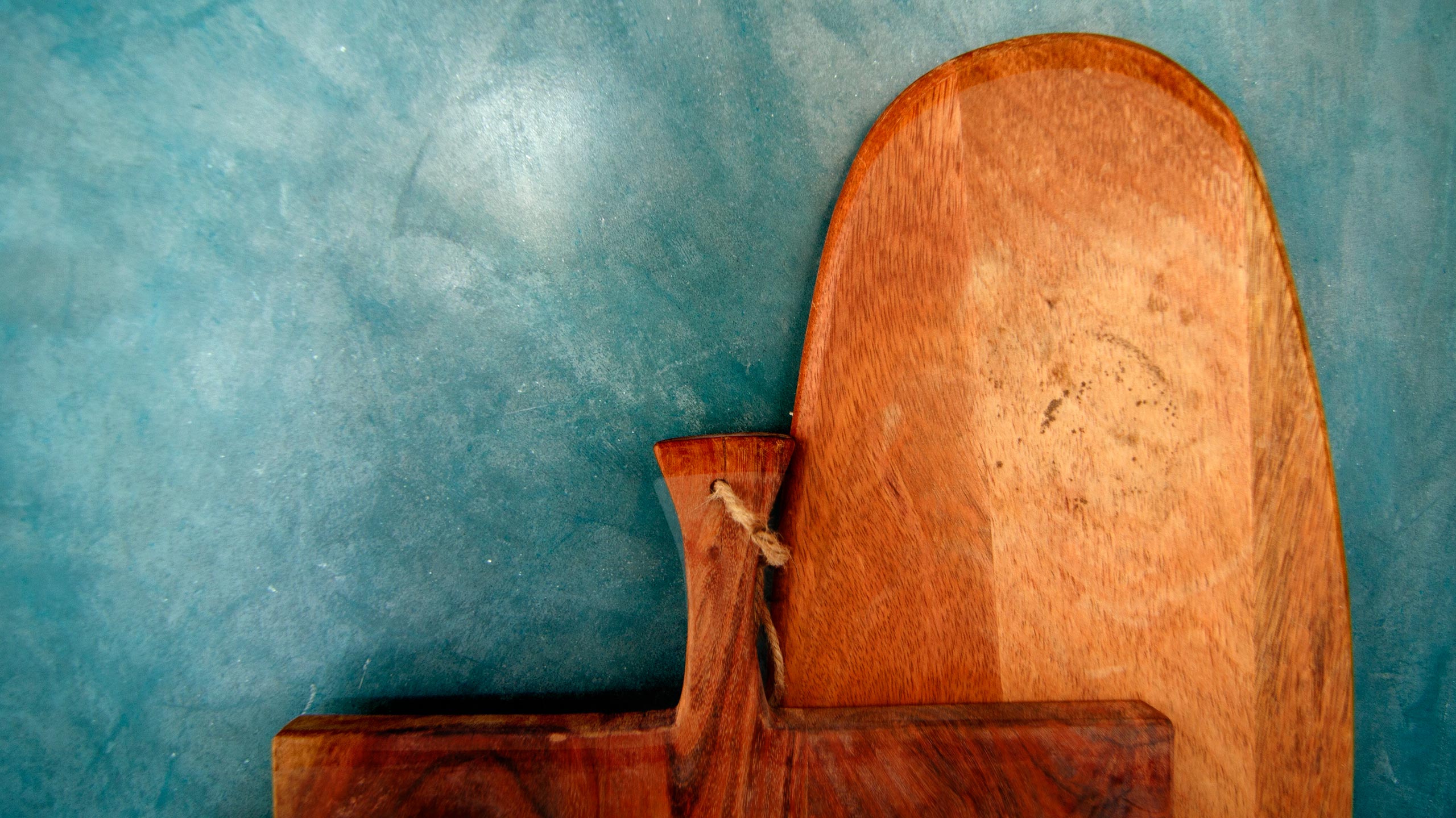 Waterproof Stucco - Kitchen wall in Amsterdam Canal House, Cutting boards detail